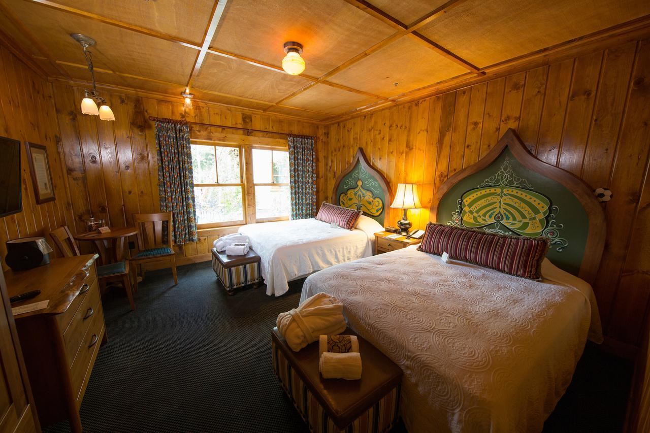 Mcmenamins Old St. Francis School Hotell Bend Eksteriør bilde