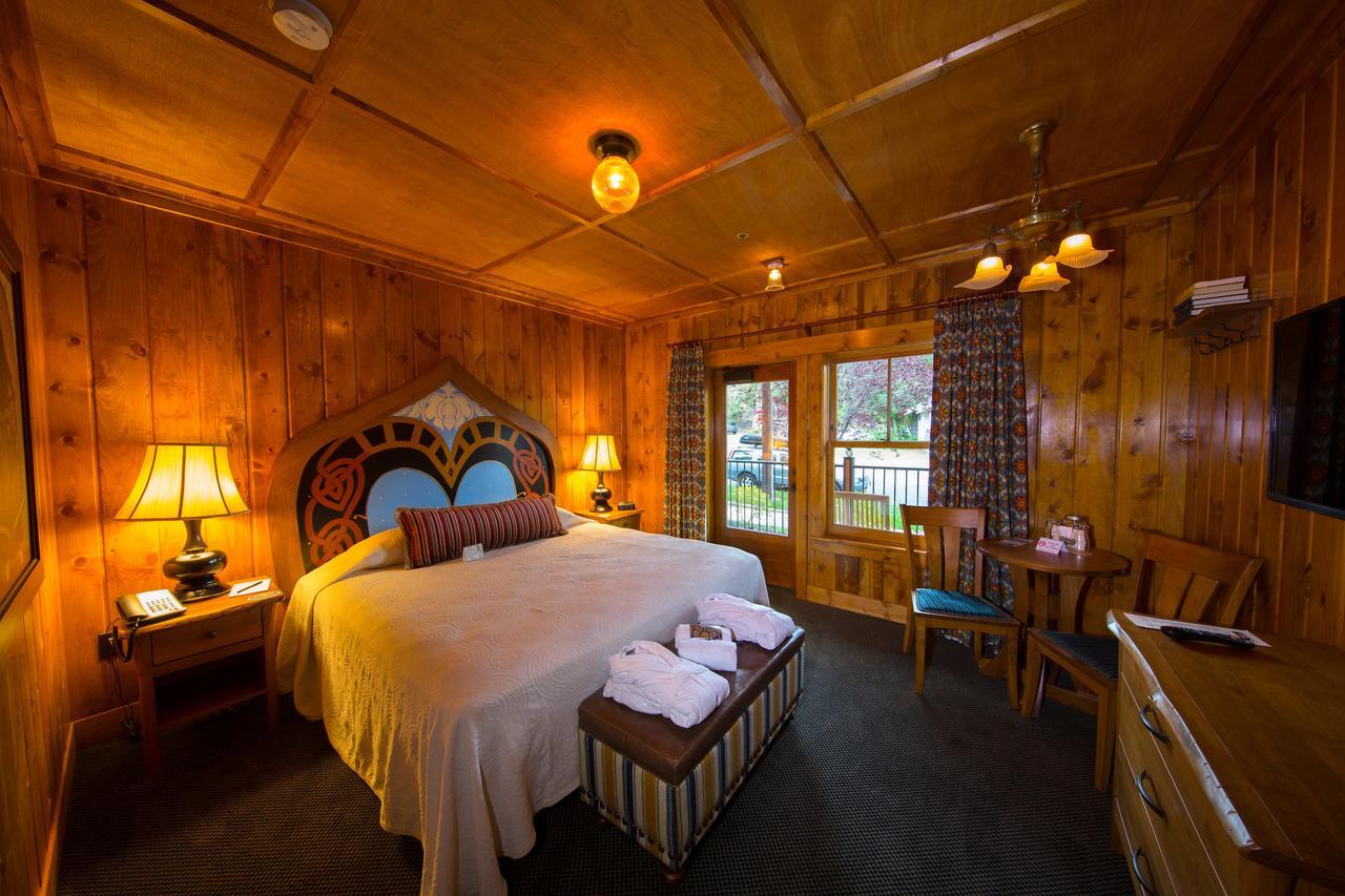 Mcmenamins Old St. Francis School Hotell Bend Eksteriør bilde