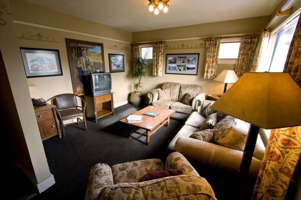 Mcmenamins Old St. Francis School Hotell Bend Eksteriør bilde