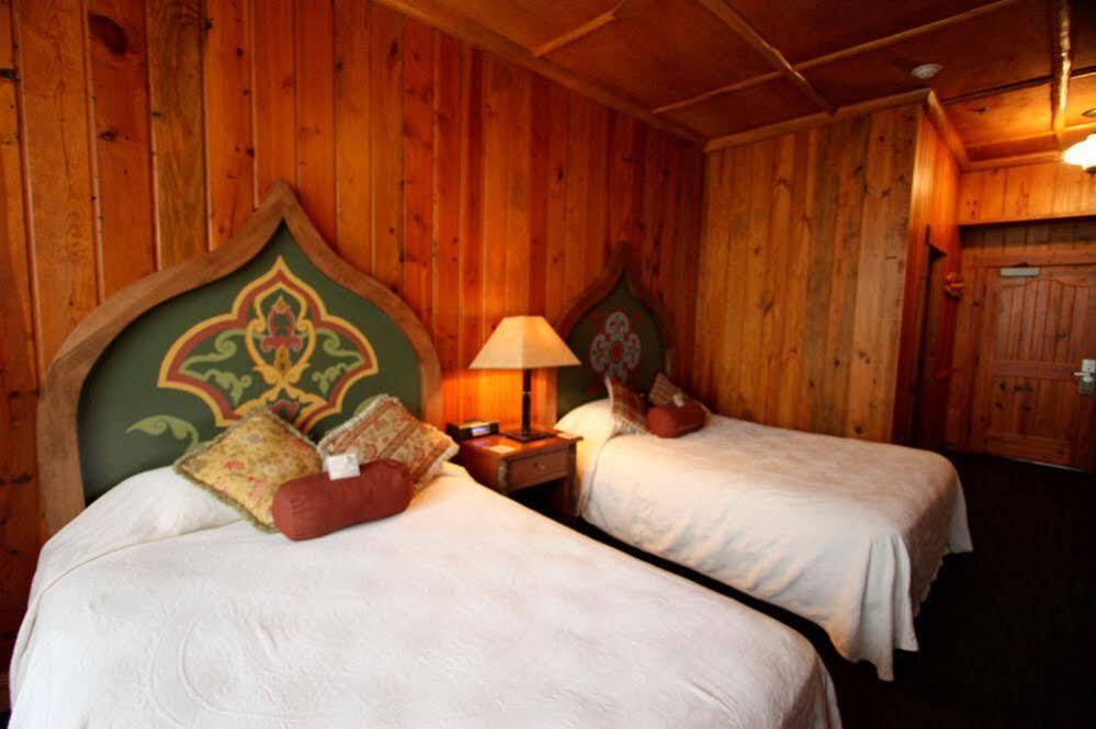 Mcmenamins Old St. Francis School Hotell Bend Eksteriør bilde
